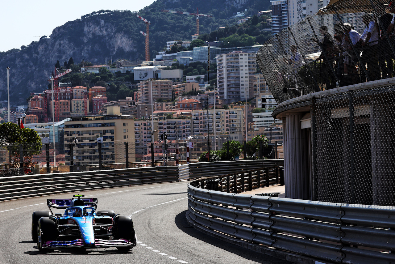 GP MONACO, Esteban Ocon (FRA) Alpine F1 Team A522.
27.05.2022. Formula 1 World Championship, Rd 7, Monaco Grand Prix, Monte Carlo, Monaco, Venerdi'.
- www.xpbimages.com, EMail: requests@xpbimages.com © Copyright: Batchelor / XPB Images
