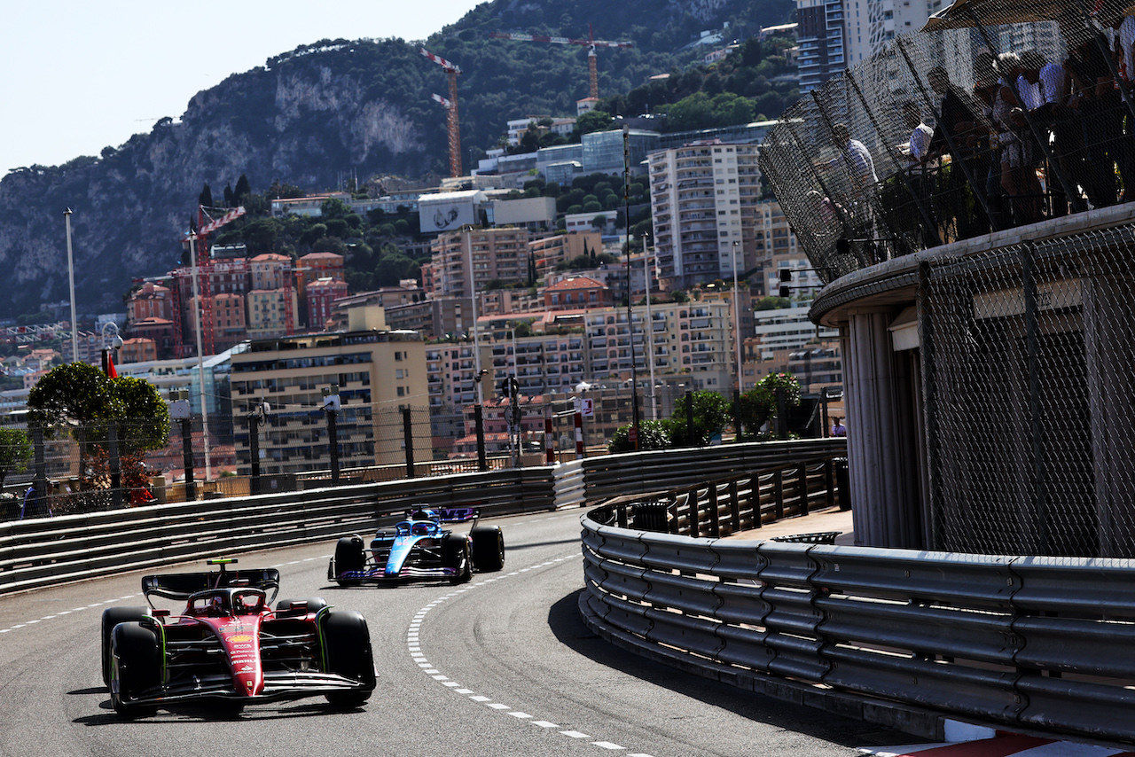GP MONACO, Carlos Sainz Jr (ESP) Ferrari F1-75.
27.05.2022. Formula 1 World Championship, Rd 7, Monaco Grand Prix, Monte Carlo, Monaco, Venerdi'.
- www.xpbimages.com, EMail: requests@xpbimages.com © Copyright: Batchelor / XPB Images