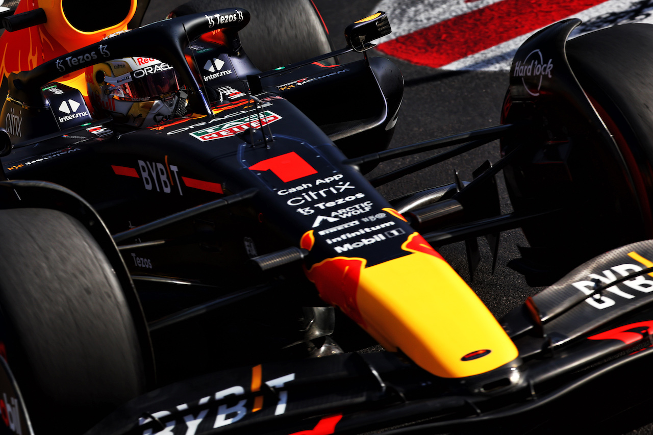 GP MONACO, Max Verstappen (NLD) Red Bull Racing RB18.
27.05.2022. Formula 1 World Championship, Rd 7, Monaco Grand Prix, Monte Carlo, Monaco, Venerdi'.
- www.xpbimages.com, EMail: requests@xpbimages.com © Copyright: Batchelor / XPB Images