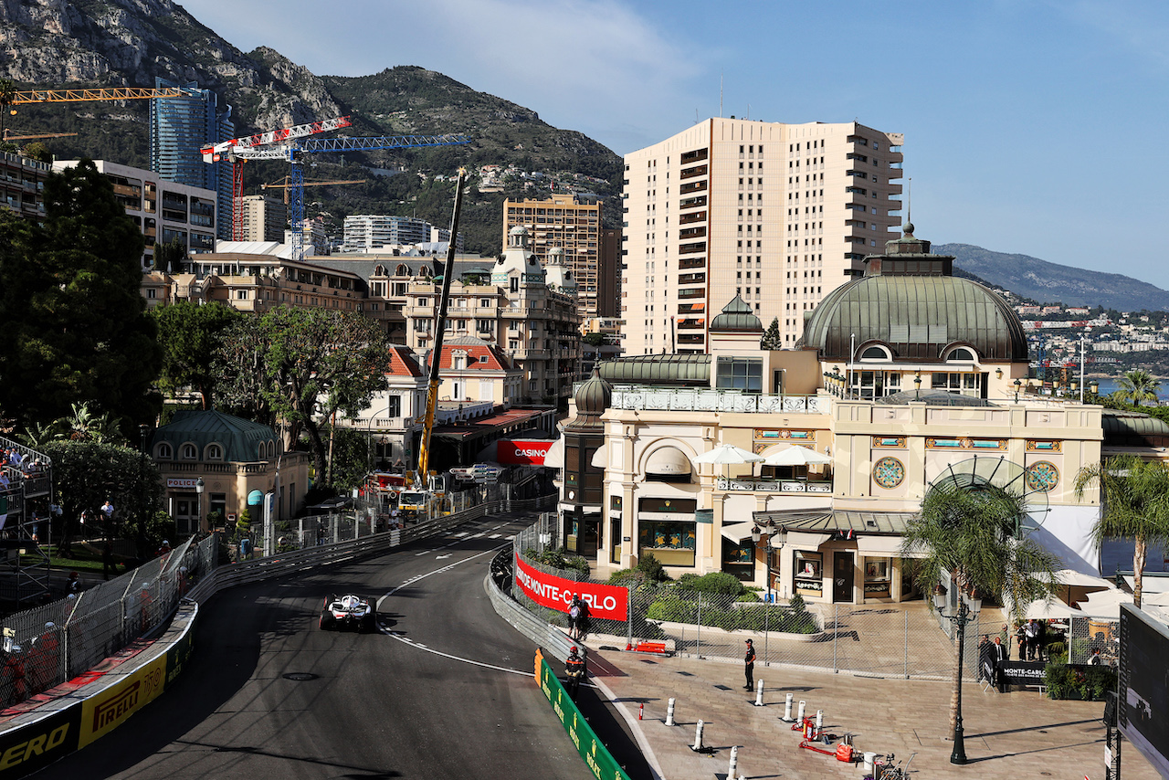 GP MONACO, Kevin Magnussen (DEN) Haas VF-22.
27.05.2022. Formula 1 World Championship, Rd 7, Monaco Grand Prix, Monte Carlo, Monaco, Venerdi'.
- www.xpbimages.com, EMail: requests@xpbimages.com © Copyright: Moy / XPB Images