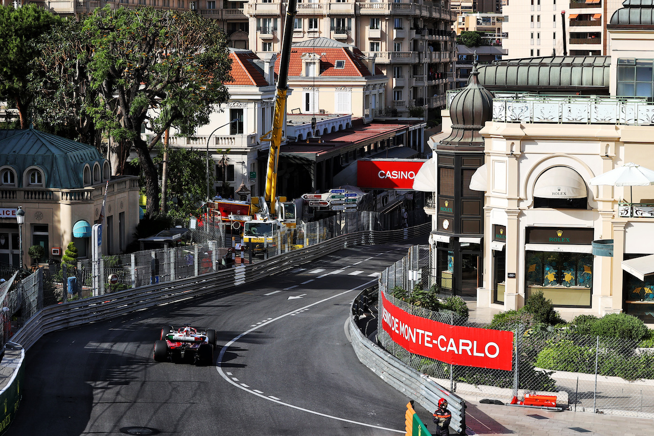 GP MONACO, Valtteri Bottas (FIN) Alfa Romeo F1 Team C42.
27.05.2022. Formula 1 World Championship, Rd 7, Monaco Grand Prix, Monte Carlo, Monaco, Venerdi'.
- www.xpbimages.com, EMail: requests@xpbimages.com © Copyright: Moy / XPB Images