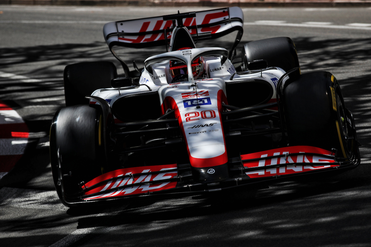 GP MONACO, Kevin Magnussen (DEN) Haas VF-22.
27.05.2022. Formula 1 World Championship, Rd 7, Monaco Grand Prix, Monte Carlo, Monaco, Venerdi'.
 - www.xpbimages.com, EMail: requests@xpbimages.com © Copyright: Coates / XPB Images
