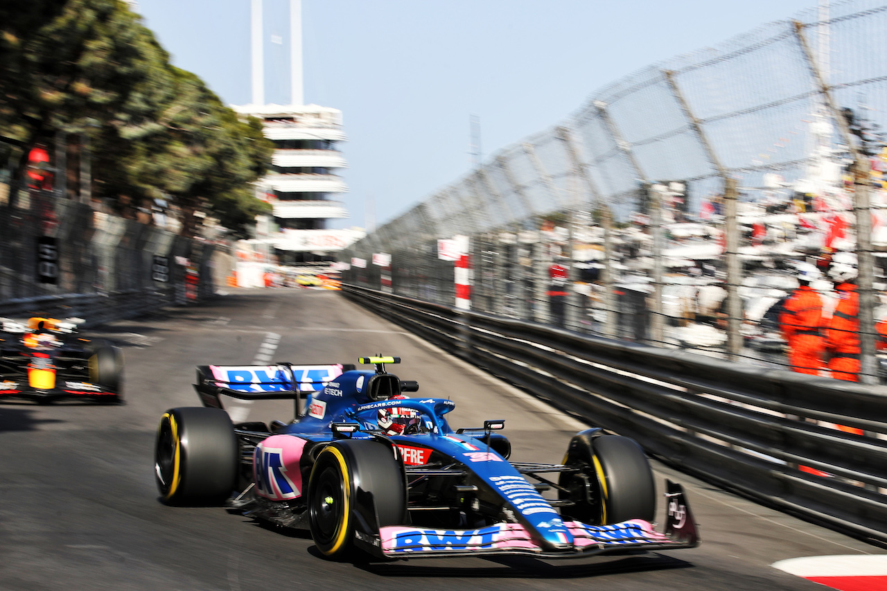 GP MONACO, Esteban Ocon (FRA) Alpine F1 Team A522.
27.05.2022. Formula 1 World Championship, Rd 7, Monaco Grand Prix, Monte Carlo, Monaco, Venerdi'.
 - www.xpbimages.com, EMail: requests@xpbimages.com © Copyright: Coates / XPB Images