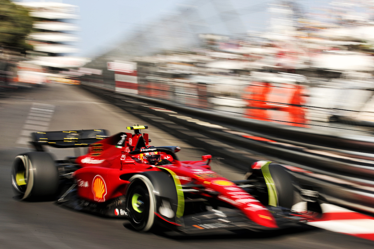 GP MONACO, Carlos Sainz Jr (ESP) Ferrari F1-75.
27.05.2022. Formula 1 World Championship, Rd 7, Monaco Grand Prix, Monte Carlo, Monaco, Venerdi'.
 - www.xpbimages.com, EMail: requests@xpbimages.com © Copyright: Coates / XPB Images