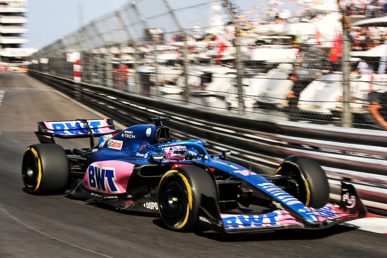 GP MONACO, Fernando Alonso (ESP) Alpine F1 Team A522.
27.05.2022. Formula 1 World Championship, Rd 7, Monaco Grand Prix, Monte Carlo, Monaco, Venerdi'.
 - www.xpbimages.com, EMail: requests@xpbimages.com © Copyright: Coates / XPB Images