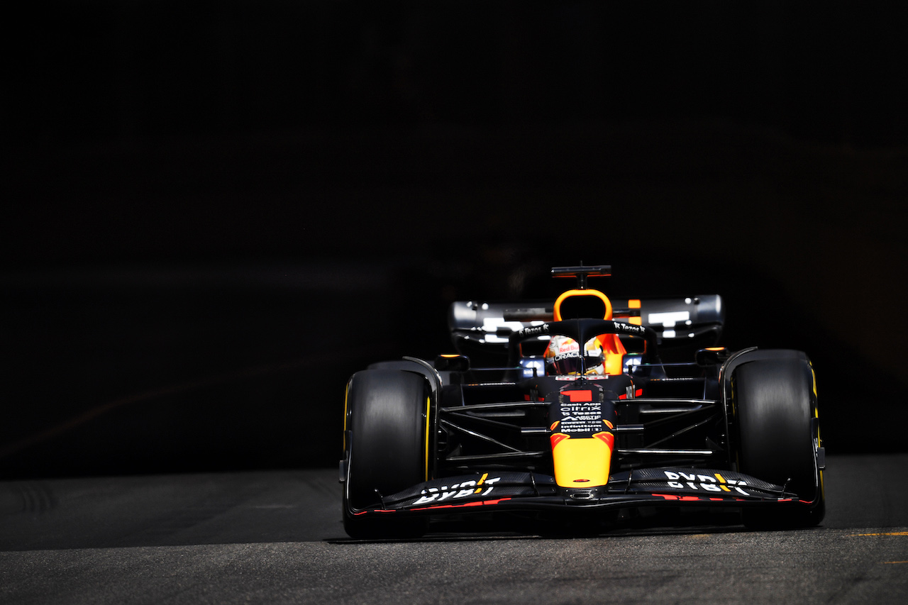 GP MONACO, Max Verstappen (NLD) Red Bull Racing RB18.
27.05.2022. Formula 1 World Championship, Rd 7, Monaco Grand Prix, Monte Carlo, Monaco, Venerdi'.
- www.xpbimages.com, EMail: requests@xpbimages.com © Copyright: Price / XPB Images