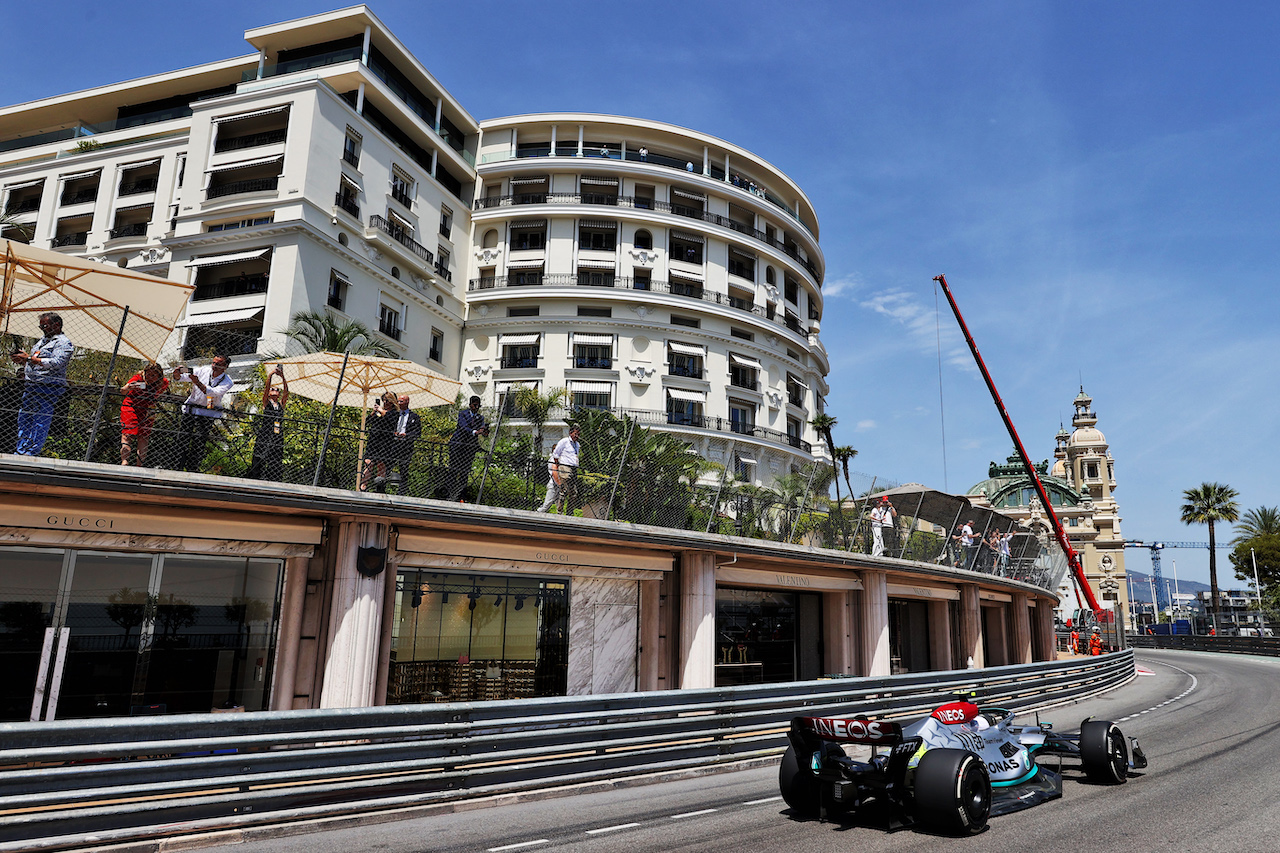 GP MONACO, Lewis Hamilton (GBR) Mercedes AMG F1 W13.
27.05.2022. Formula 1 World Championship, Rd 7, Monaco Grand Prix, Monte Carlo, Monaco, Venerdi'.
- www.xpbimages.com, EMail: requests@xpbimages.com © Copyright: Moy / XPB Images