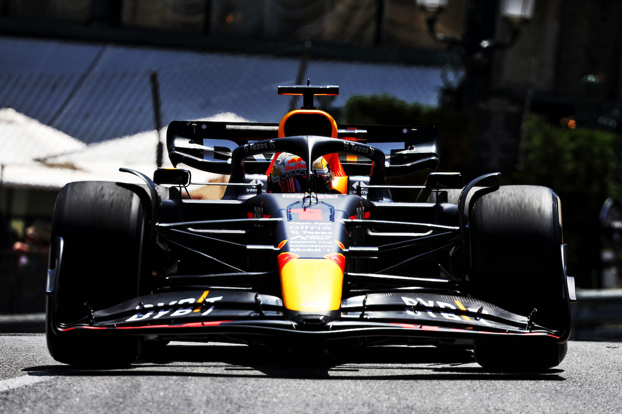 GP MONACO, Max Verstappen (NLD) Red Bull Racing RB18.
27.05.2022. Formula 1 World Championship, Rd 7, Monaco Grand Prix, Monte Carlo, Monaco, Venerdi'.
- www.xpbimages.com, EMail: requests@xpbimages.com © Copyright: Batchelor / XPB Images