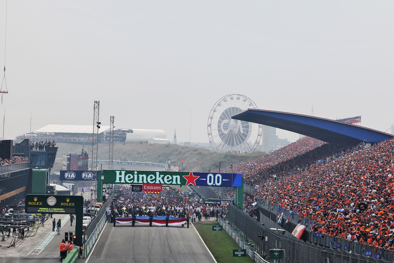 GP OLANDA, The grid before the partenza of the race.
04.09.2022. Formula 1 World Championship, Rd 14, Dutch Grand Prix, Zandvoort, Netherlands, Gara Day.
- www.xpbimages.com, EMail: requests@xpbimages.com © Copyright: Bearne / XPB Images