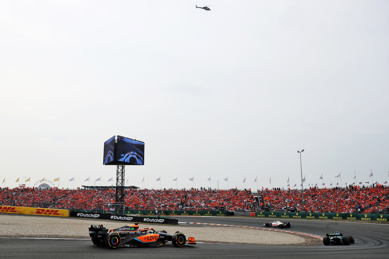 GP OLANDA, Daniel Ricciardo (AUS) McLaren MCL36.
04.09.2022. Formula 1 World Championship, Rd 14, Dutch Grand Prix, Zandvoort, Netherlands, Gara Day.
 - www.xpbimages.com, EMail: requests@xpbimages.com © Copyright: Coates / XPB Images