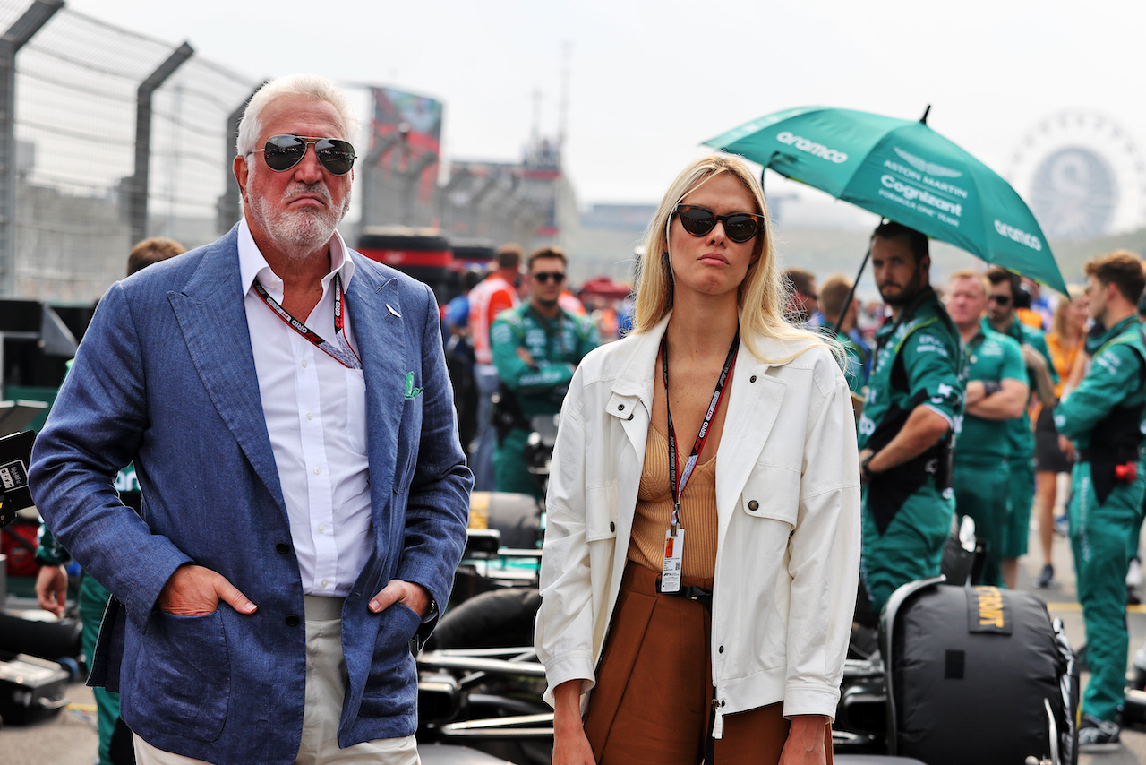 GP OLANDA, Lawrence Stroll (CDN) Aston Martin F1 Team Investor on the grid.
04.09.2022. Formula 1 World Championship, Rd 14, Dutch Grand Prix, Zandvoort, Netherlands, Gara Day.
- www.xpbimages.com, EMail: requests@xpbimages.com © Copyright: Moy / XPB Images