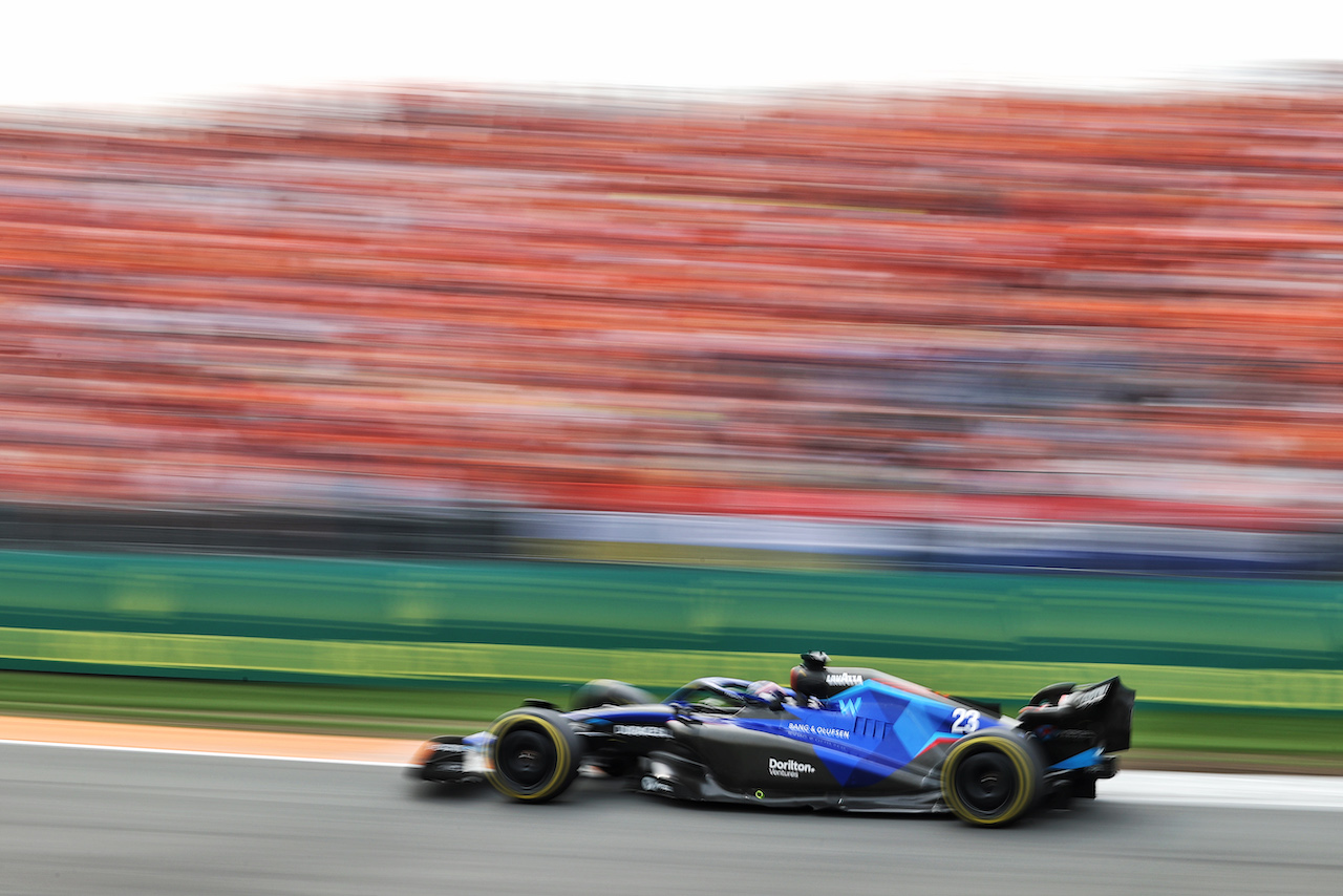 GP OLANDA, Alexander Albon (THA) Williams Racing FW44.
04.09.2022. Formula 1 World Championship, Rd 14, Dutch Grand Prix, Zandvoort, Netherlands, Gara Day.
- www.xpbimages.com, EMail: requests@xpbimages.com © Copyright: Moy / XPB Images