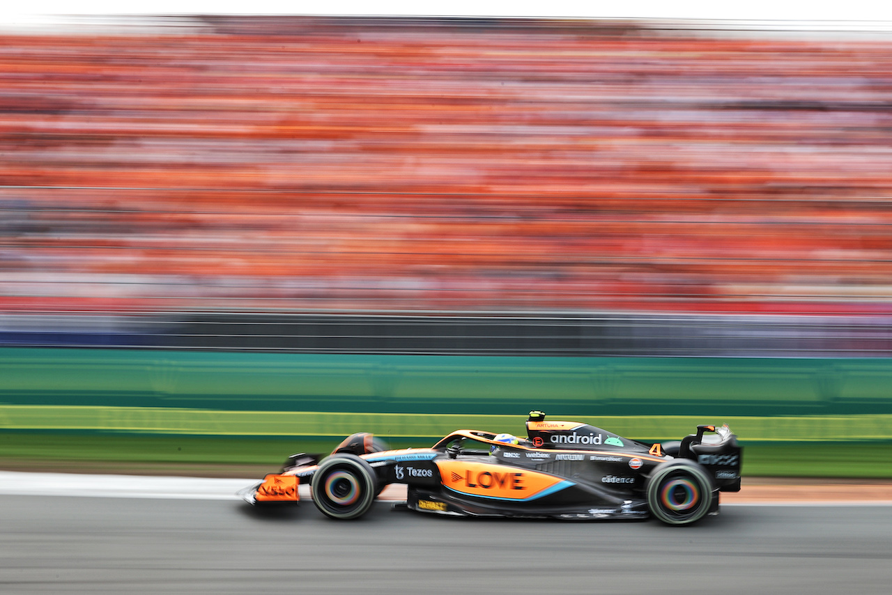 GP OLANDA, Lando Norris (GBR) McLaren MCL36.
04.09.2022. Formula 1 World Championship, Rd 14, Dutch Grand Prix, Zandvoort, Netherlands, Gara Day.
- www.xpbimages.com, EMail: requests@xpbimages.com © Copyright: Moy / XPB Images