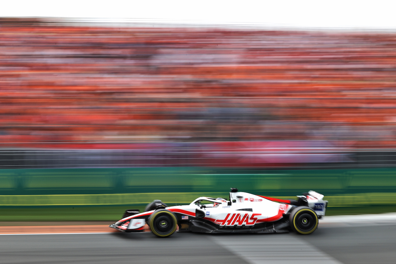 GP OLANDA, Kevin Magnussen (DEN) Haas VF-22.
04.09.2022. Formula 1 World Championship, Rd 14, Dutch Grand Prix, Zandvoort, Netherlands, Gara Day.
- www.xpbimages.com, EMail: requests@xpbimages.com © Copyright: Moy / XPB Images