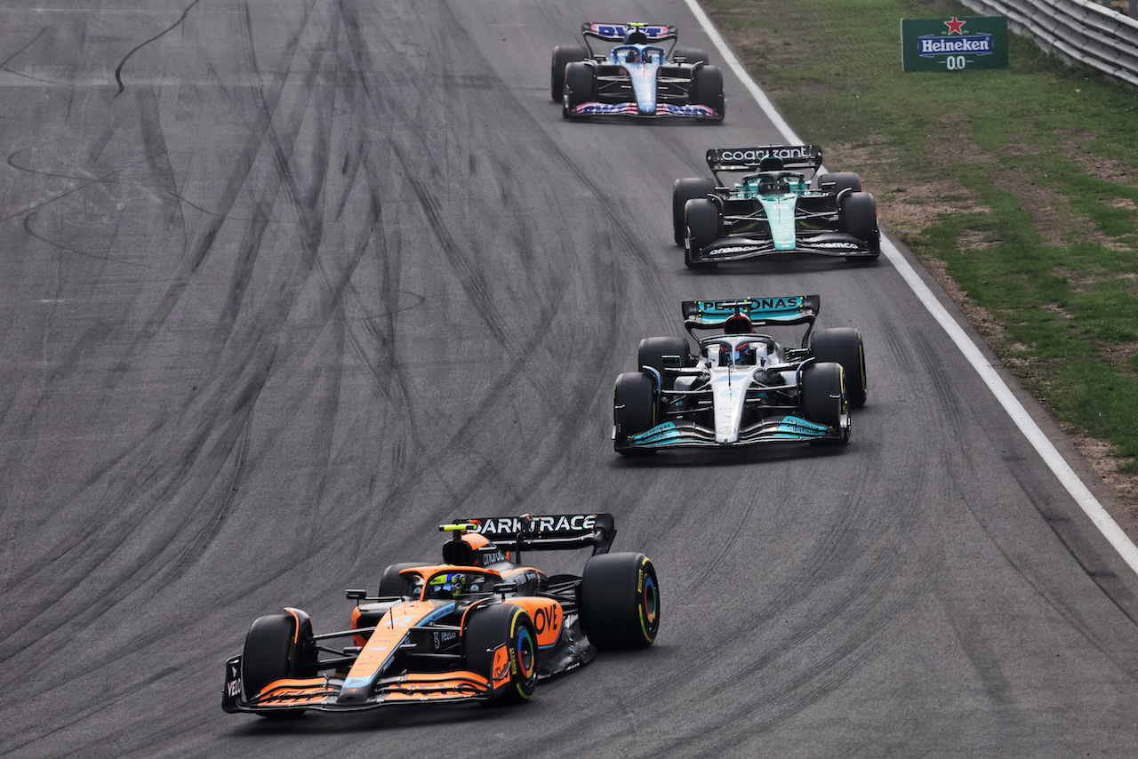 GP OLANDA, Lando Norris (GBR) McLaren MCL36.
04.09.2022. Formula 1 World Championship, Rd 14, Dutch Grand Prix, Zandvoort, Netherlands, Gara Day.
- www.xpbimages.com, EMail: requests@xpbimages.com © Copyright: Bearne / XPB Images