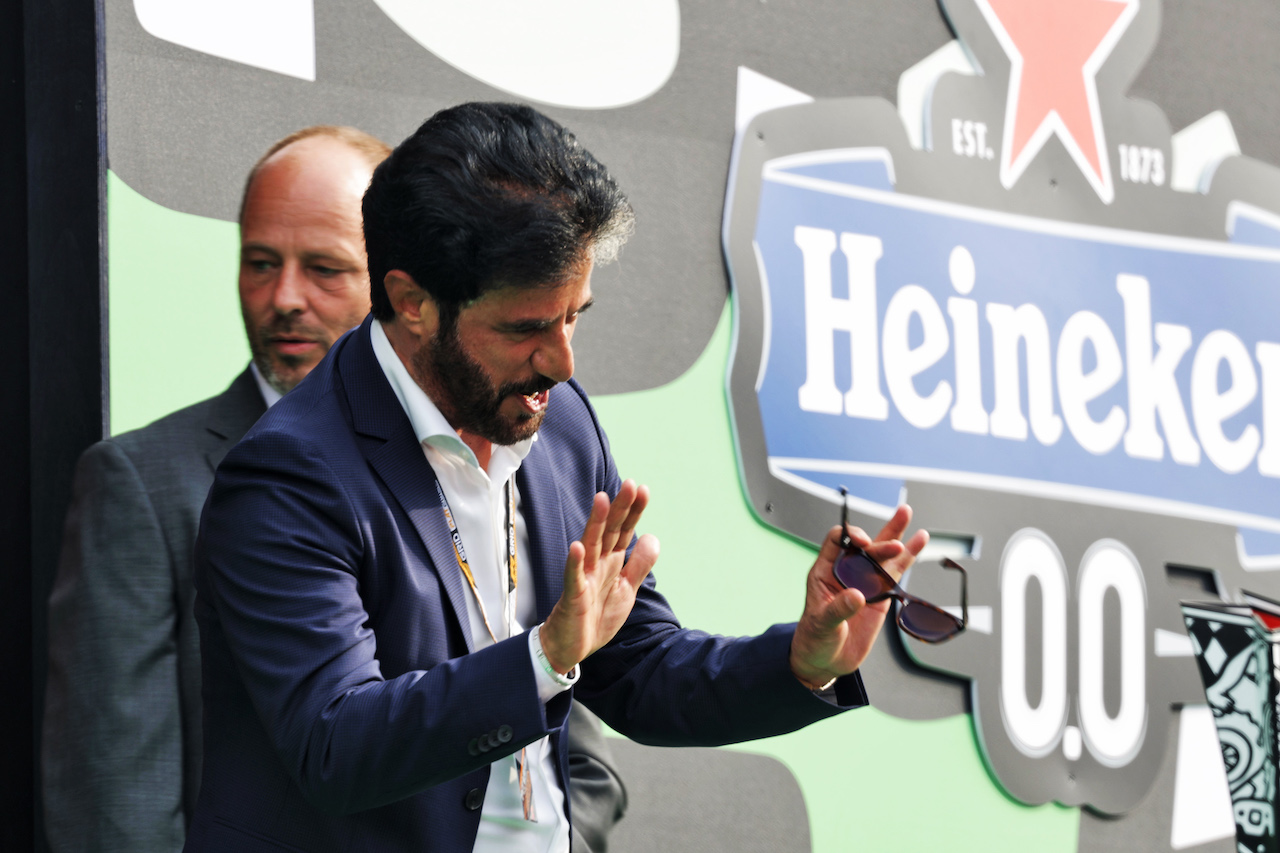 GP OLANDA, Mohammed Bin Sulayem (UAE) FIA President on the podium.
04.09.2022. Formula 1 World Championship, Rd 14, Dutch Grand Prix, Zandvoort, Netherlands, Gara Day.
- www.xpbimages.com, EMail: requests@xpbimages.com © Copyright: Bearne / XPB Images