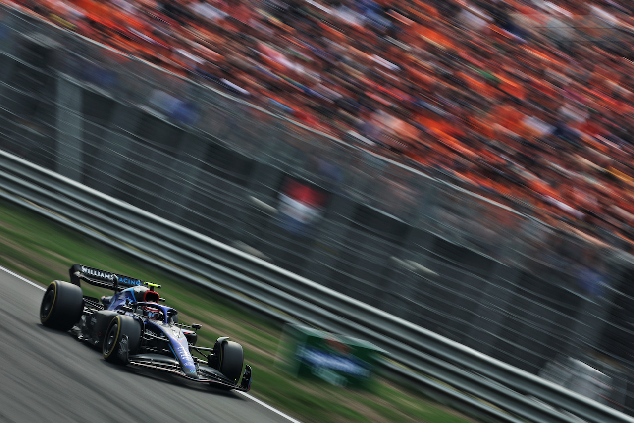 GP OLANDA, Nicholas Latifi (CDN) Williams Racing FW44.
04.09.2022. Formula 1 World Championship, Rd 14, Dutch Grand Prix, Zandvoort, Netherlands, Gara Day.
- www.xpbimages.com, EMail: requests@xpbimages.com © Copyright: Bearne / XPB Images