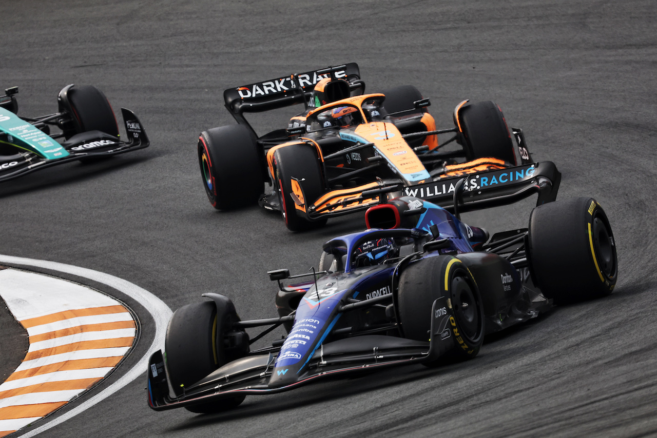 GP OLANDA, Alexander Albon (THA) Williams Racing FW44.
04.09.2022. Formula 1 World Championship, Rd 14, Dutch Grand Prix, Zandvoort, Netherlands, Gara Day.
- www.xpbimages.com, EMail: requests@xpbimages.com © Copyright: Bearne / XPB Images
