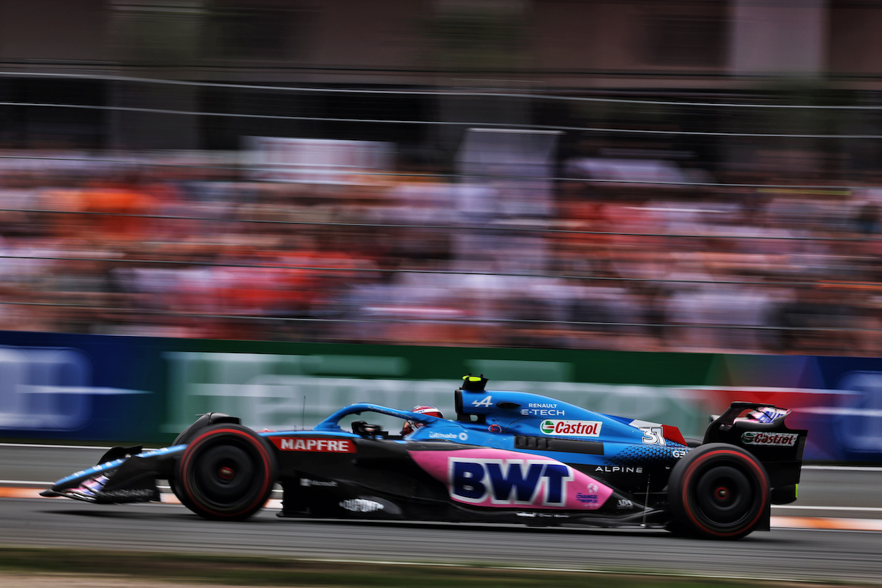 GP OLANDA, Esteban Ocon (FRA) Alpine F1 Team A522.
04.09.2022. Formula 1 World Championship, Rd 14, Dutch Grand Prix, Zandvoort, Netherlands, Gara Day.
- www.xpbimages.com, EMail: requests@xpbimages.com © Copyright: Bearne / XPB Images