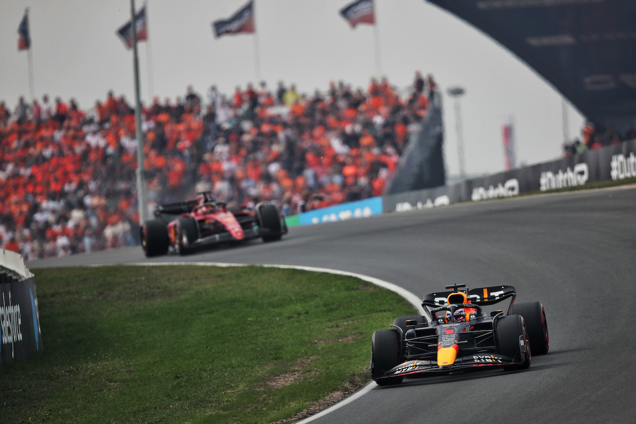 GP OLANDA, Max Verstappen (NLD) Red Bull Racing RB18.
04.09.2022. Formula 1 World Championship, Rd 14, Dutch Grand Prix, Zandvoort, Netherlands, Gara Day.
 - www.xpbimages.com, EMail: requests@xpbimages.com © Copyright: Coates / XPB Images
