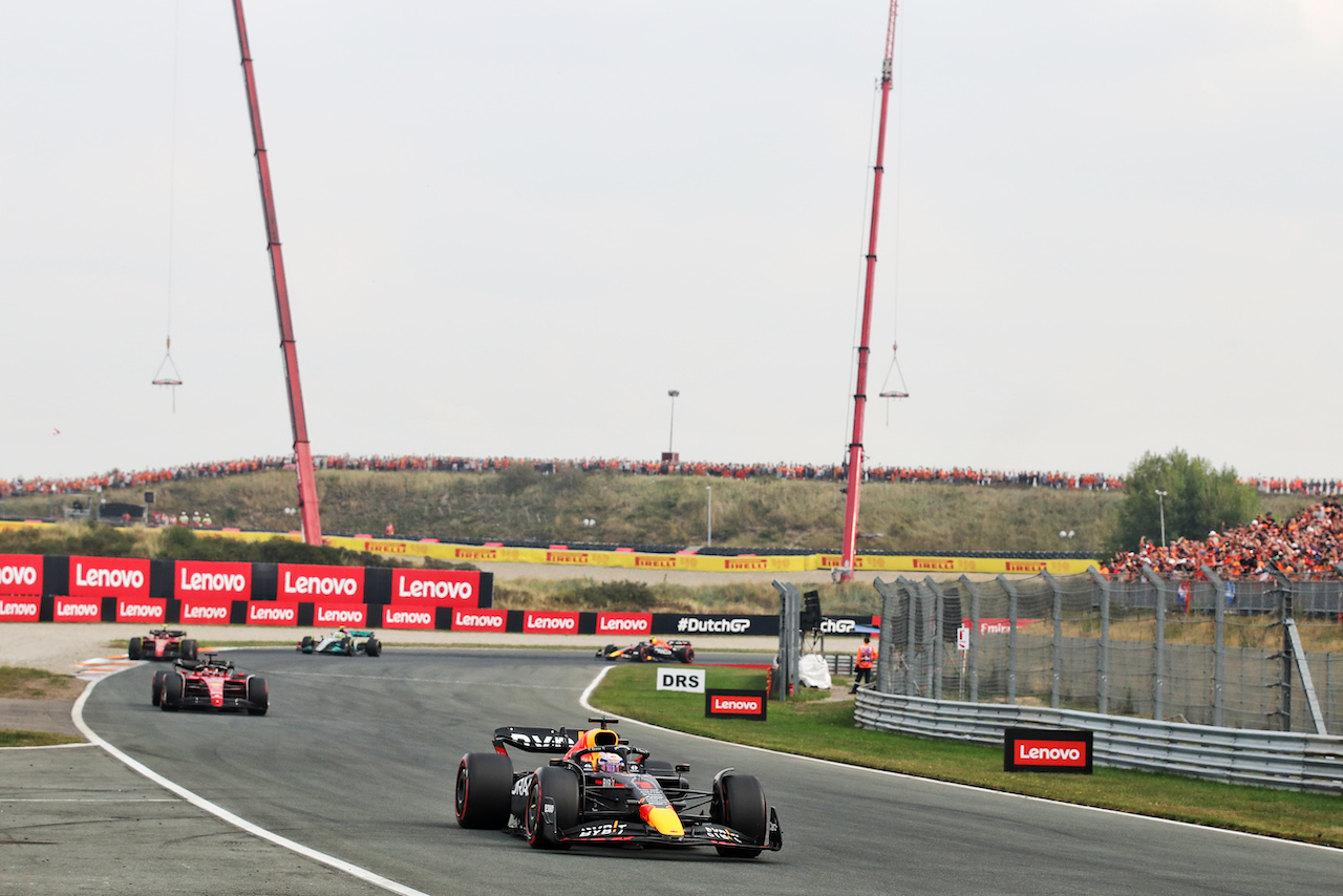 GP OLANDA, Max Verstappen (NLD) Red Bull Racing RB18.
04.09.2022. Formula 1 World Championship, Rd 14, Dutch Grand Prix, Zandvoort, Netherlands, Gara Day.
 - www.xpbimages.com, EMail: requests@xpbimages.com © Copyright: Coates / XPB Images