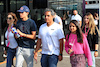 GP OLANDA, Juan Pablo Montoya (COL) with sua moglie Connie Montoya (COL), e children Sebastian Montoya (COL) Campos Racing; Paulina Montoya Freydell (COL) e Manuela Montoya Freydell (COL). 04.09.2022.
04.09.2022. Formula 1 World Championship, Rd 14, Dutch Grand Prix, Zandvoort, Netherlands, Gara Day.
 - www.xpbimages.com, EMail: requests@xpbimages.com © Copyright: Coates / XPB Images