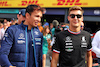 GP OLANDA, (L to R): Alexander Albon (THA) Williams Racing e George Russell (GBR) Mercedes AMG F1 on the drivers parade.
04.09.2022. Formula 1 World Championship, Rd 14, Dutch Grand Prix, Zandvoort, Netherlands, Gara Day.
- www.xpbimages.com, EMail: requests@xpbimages.com © Copyright: Bearne / XPB Images