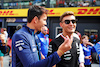 GP OLANDA, (L to R): Alexander Albon (THA) Williams Racing e George Russell (GBR) Mercedes AMG F1 on the drivers parade.
04.09.2022. Formula 1 World Championship, Rd 14, Dutch Grand Prix, Zandvoort, Netherlands, Gara Day.
- www.xpbimages.com, EMail: requests@xpbimages.com © Copyright: Bearne / XPB Images