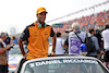 GP OLANDA, Daniel Ricciardo (AUS) McLaren on the drivers parade.
04.09.2022. Formula 1 World Championship, Rd 14, Dutch Grand Prix, Zandvoort, Netherlands, Gara Day.
- www.xpbimages.com, EMail: requests@xpbimages.com © Copyright: Bearne / XPB Images