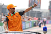 GP OLANDA, Daniel Ricciardo (AUS) McLaren on the drivers parade.
04.09.2022. Formula 1 World Championship, Rd 14, Dutch Grand Prix, Zandvoort, Netherlands, Gara Day.
 - www.xpbimages.com, EMail: requests@xpbimages.com © Copyright: Coates / XPB Images