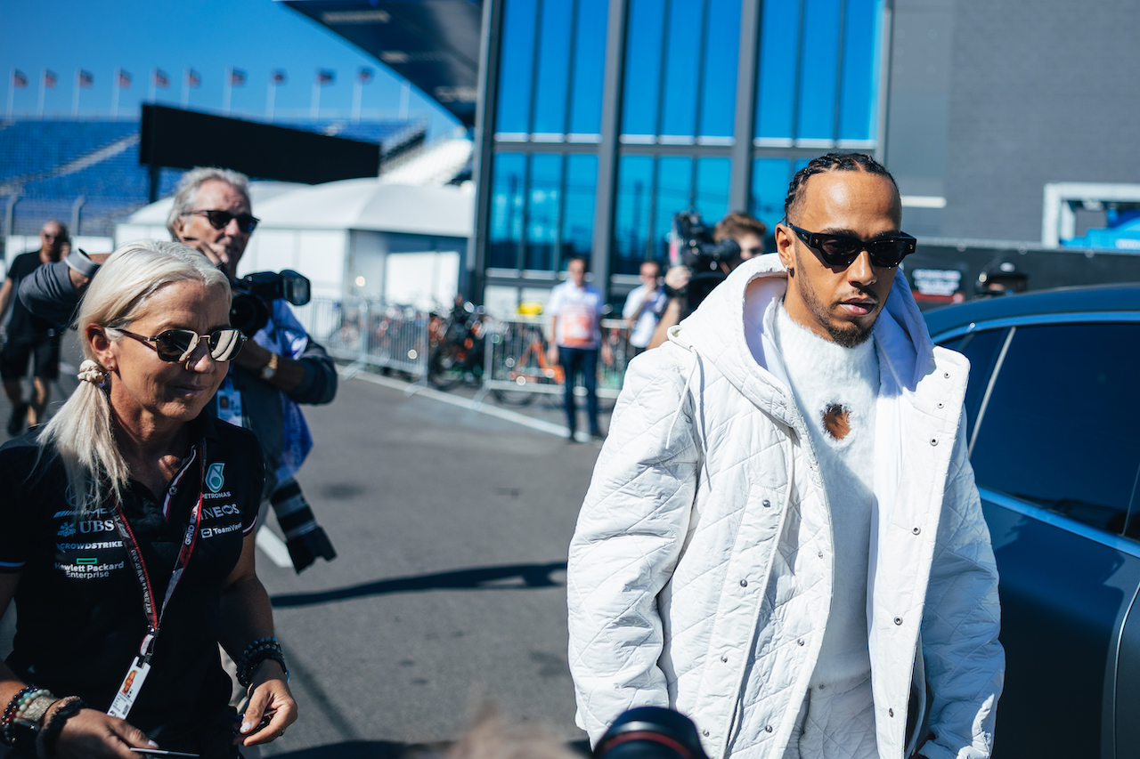 GP OLANDA, Lewis Hamilton (GBR) Mercedes AMG F1.
01.09.2022. Formula 1 World Championship, Rd 14, Dutch Grand Prix, Zandvoort, Netherlands, Preparation Day.
- www.xpbimages.com, EMail: requests@xpbimages.com © Copyright: Bearne / XPB Images