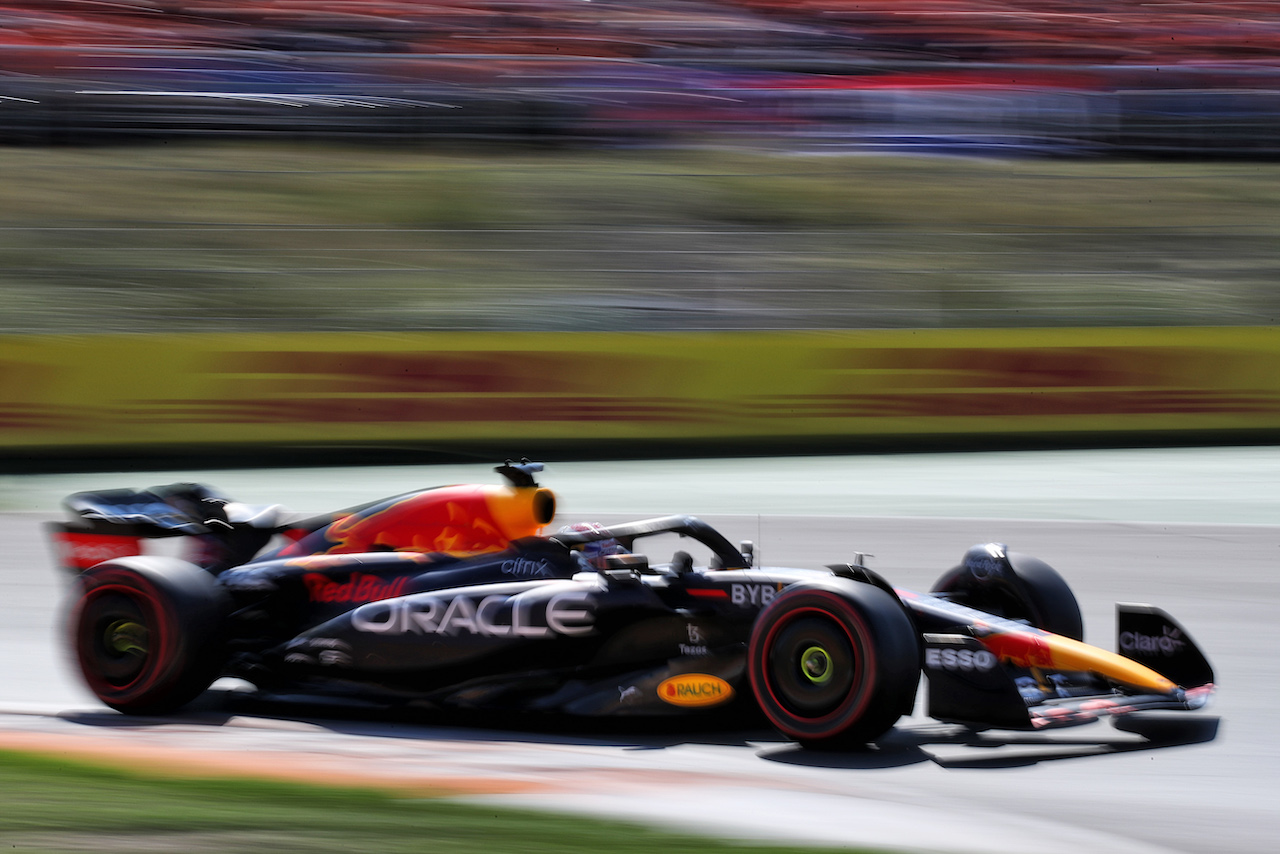 GP OLANDA, Max Verstappen (NLD) Red Bull Racing RB18.
03.09.2022. Formula 1 World Championship, Rd 14, Dutch Grand Prix, Zandvoort, Netherlands, Qualifiche Day.
 - www.xpbimages.com, EMail: requests@xpbimages.com © Copyright: Coates / XPB Images