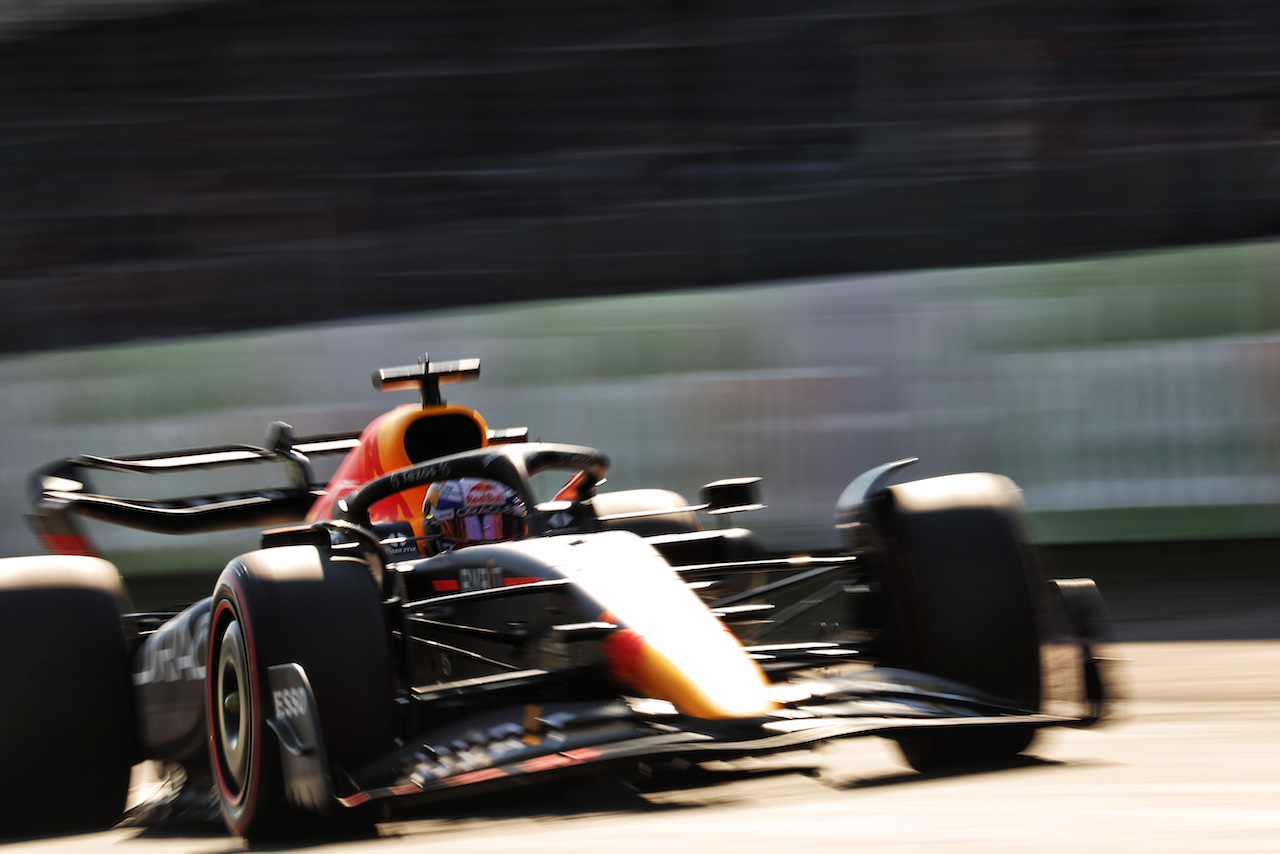 GP OLANDA, Max Verstappen (NLD) Red Bull Racing RB18.
03.09.2022. Formula 1 World Championship, Rd 14, Dutch Grand Prix, Zandvoort, Netherlands, Qualifiche Day.
- www.xpbimages.com, EMail: requests@xpbimages.com © Copyright: Bearne / XPB Images