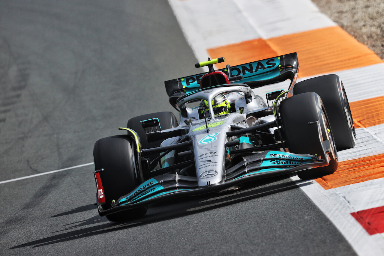 GP OLANDA, Lewis Hamilton (GBR) Mercedes AMG F1 W13.
02.09.2022. Formula 1 World Championship, Rd 14, Dutch Grand Prix, Zandvoort, Netherlands, Practice Day.
- www.xpbimages.com, EMail: requests@xpbimages.com © Copyright: Moy / XPB Images