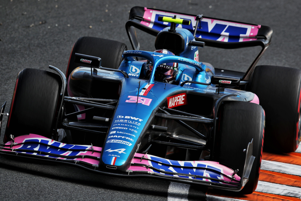 GP OLANDA, Esteban Ocon (FRA) Alpine F1 Team A522.
02.09.2022. Formula 1 World Championship, Rd 14, Dutch Grand Prix, Zandvoort, Netherlands, Practice Day.
 - www.xpbimages.com, EMail: requests@xpbimages.com © Copyright: Coates / XPB Images