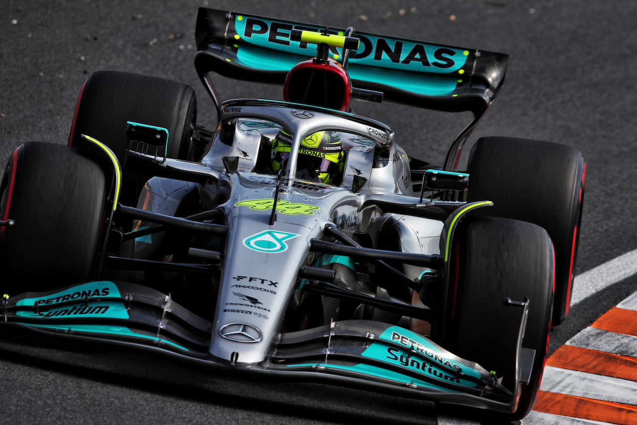 GP OLANDA, Lewis Hamilton (GBR) Mercedes AMG F1 W13.
02.09.2022. Formula 1 World Championship, Rd 14, Dutch Grand Prix, Zandvoort, Netherlands, Practice Day.
 - www.xpbimages.com, EMail: requests@xpbimages.com © Copyright: Coates / XPB Images