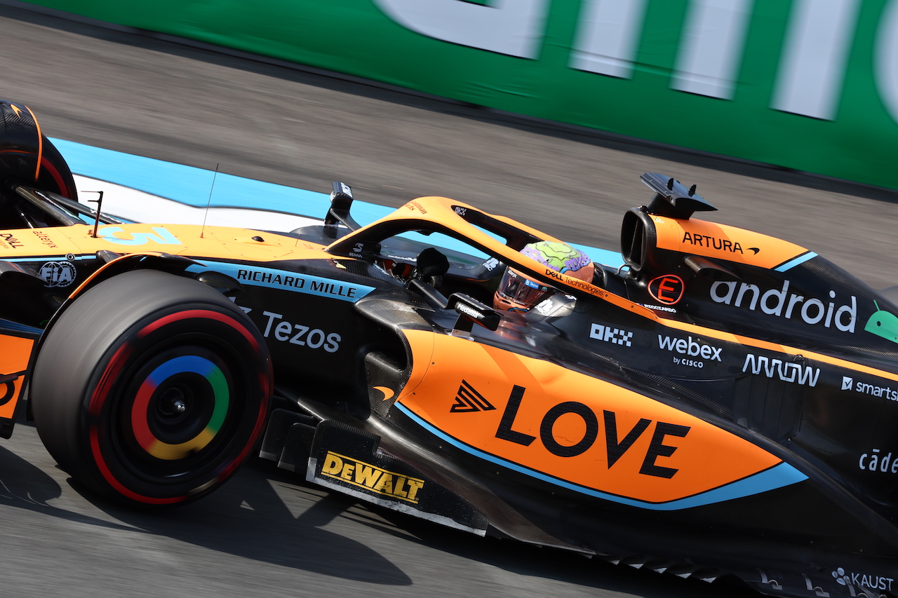 GP OLANDA, Daniel Ricciardo (AUS) McLaren MCL36.
02.09.2022. Formula 1 World Championship, Rd 14, Dutch Grand Prix, Zandvoort, Netherlands, Practice Day.
- www.xpbimages.com, EMail: requests@xpbimages.com © Copyright: Miltenburg / XPB Images
