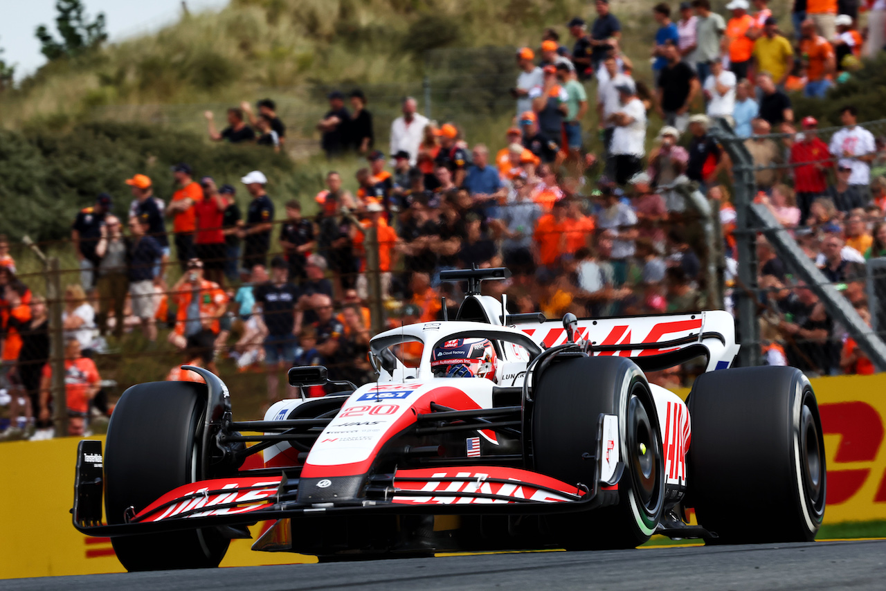 GP OLANDA, Kevin Magnussen (DEN) Haas VF-22.
02.09.2022. Formula 1 World Championship, Rd 14, Dutch Grand Prix, Zandvoort, Netherlands, Practice Day.
- www.xpbimages.com, EMail: requests@xpbimages.com © Copyright: Miltenburg / XPB Images