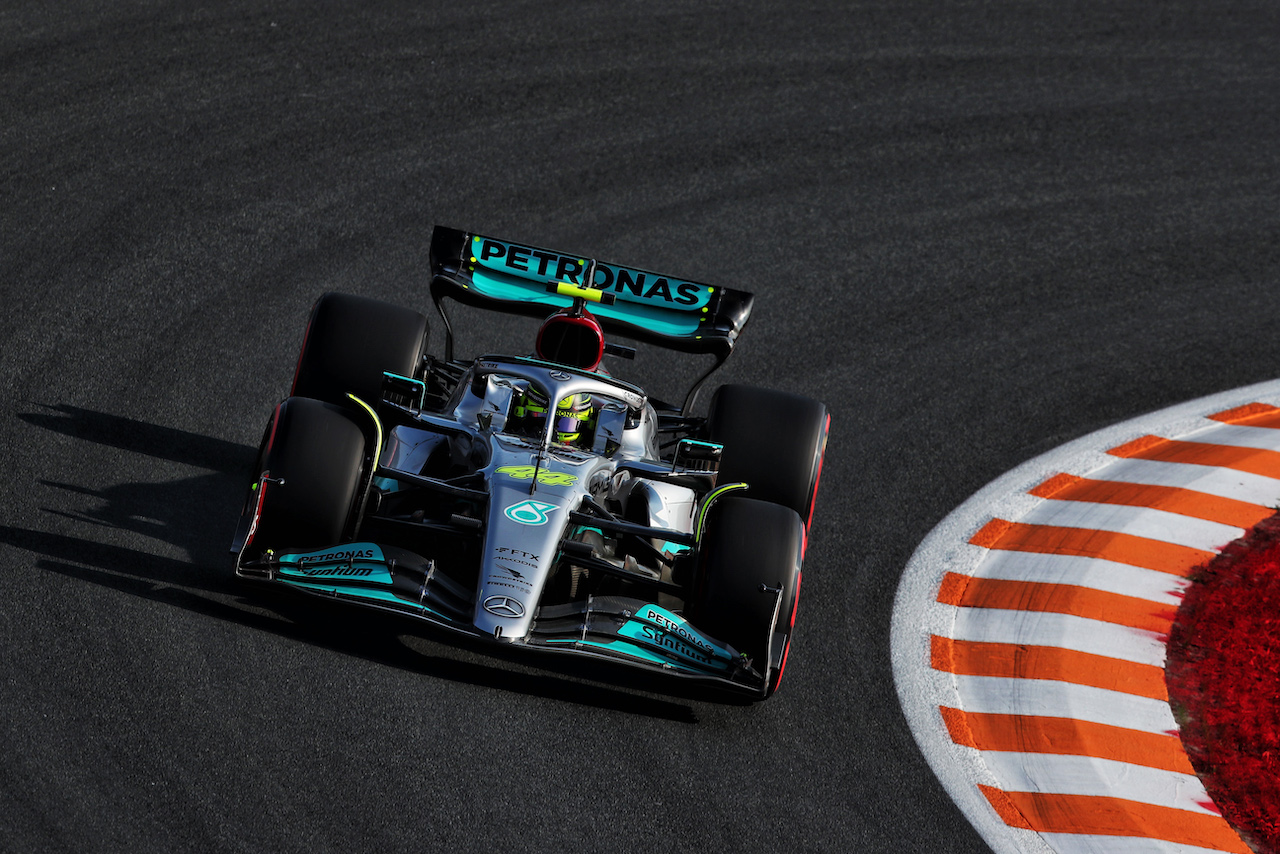 GP OLANDA, Lewis Hamilton (GBR) Mercedes AMG F1 W13.
02.09.2022. Formula 1 World Championship, Rd 14, Dutch Grand Prix, Zandvoort, Netherlands, Practice Day.
 - www.xpbimages.com, EMail: requests@xpbimages.com © Copyright: Coates / XPB Images
