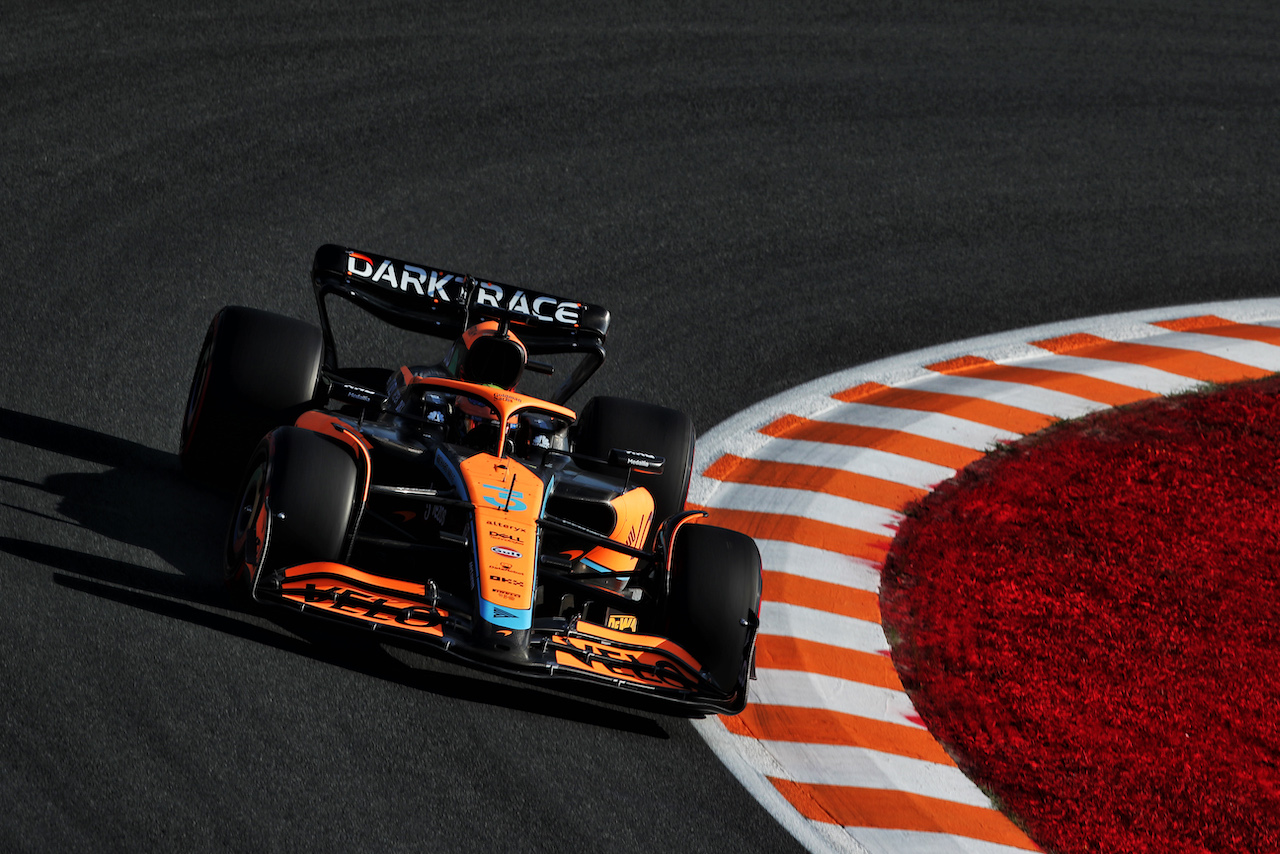 GP OLANDA, Daniel Ricciardo (AUS) McLaren MCL36.
02.09.2022. Formula 1 World Championship, Rd 14, Dutch Grand Prix, Zandvoort, Netherlands, Practice Day.
 - www.xpbimages.com, EMail: requests@xpbimages.com © Copyright: Coates / XPB Images