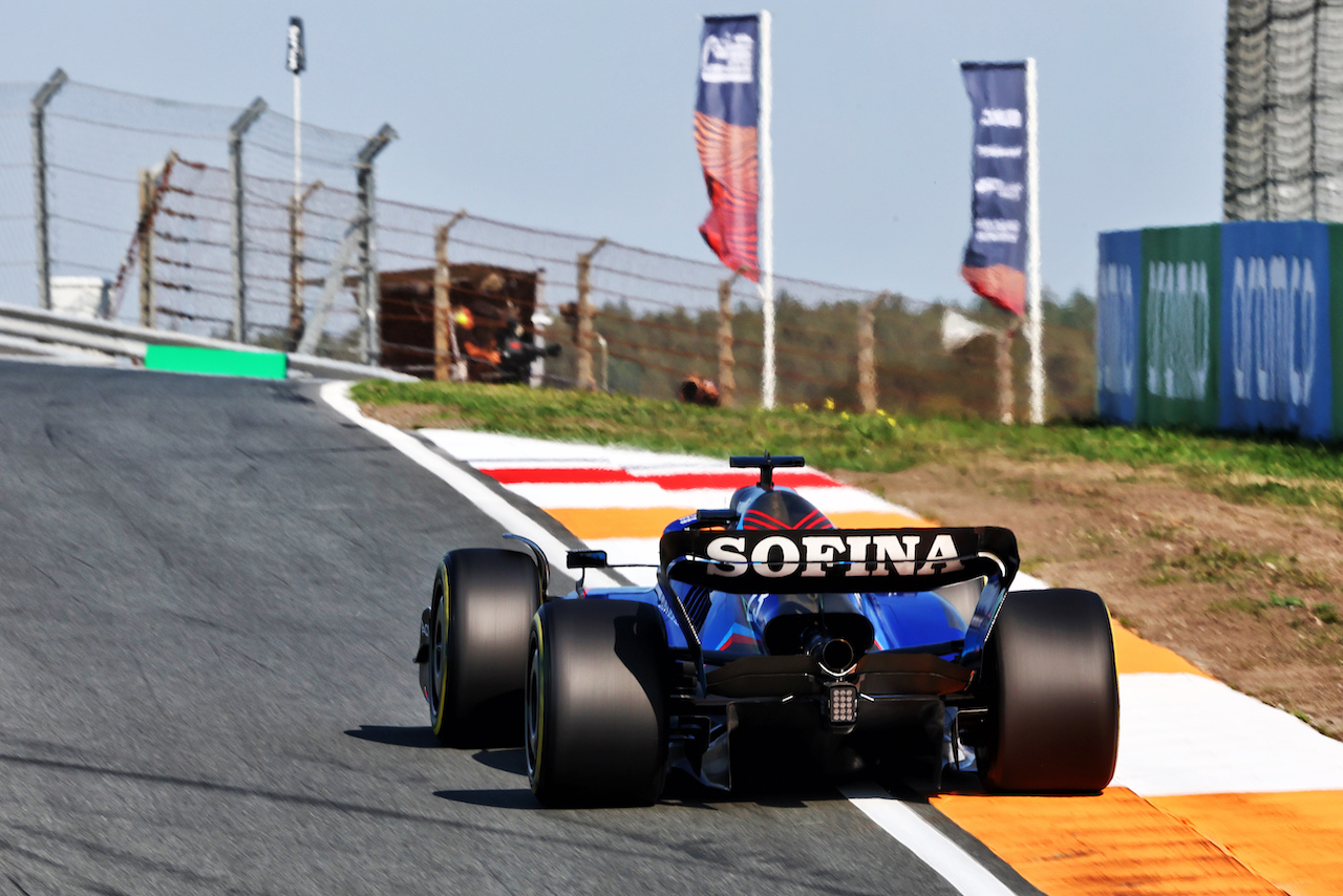 GP OLANDA, Alexander Albon (THA) Williams Racing FW44.
02.09.2022. Formula 1 World Championship, Rd 14, Dutch Grand Prix, Zandvoort, Netherlands, Practice Day.
- www.xpbimages.com, EMail: requests@xpbimages.com © Copyright: Miltenburg / XPB Images