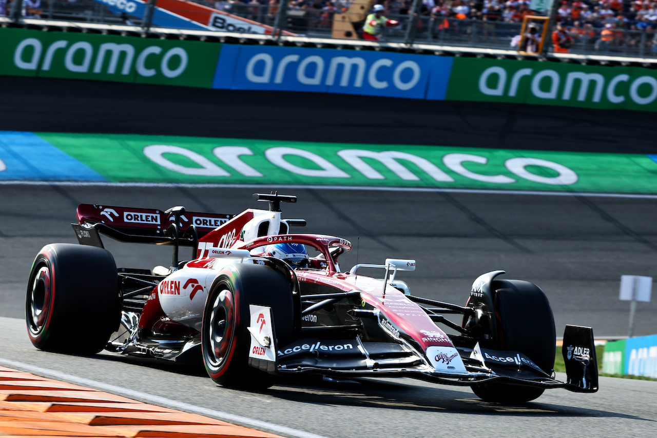 GP OLANDA, Valtteri Bottas (FIN) Alfa Romeo F1 Team C42.
02.09.2022. Formula 1 World Championship, Rd 14, Dutch Grand Prix, Zandvoort, Netherlands, Practice Day.
- www.xpbimages.com, EMail: requests@xpbimages.com © Copyright: Miltenburg / XPB Images