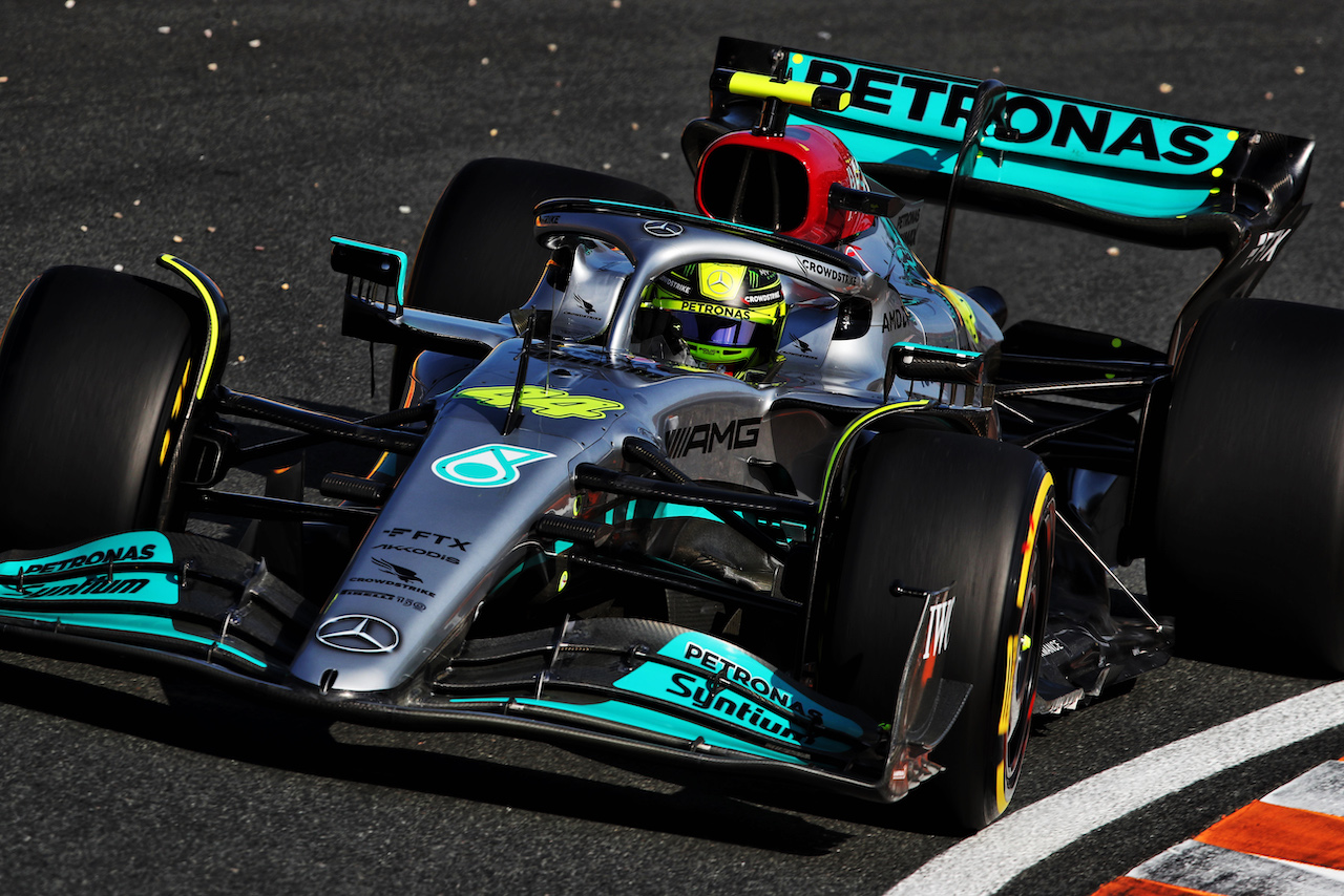 GP OLANDA, Lewis Hamilton (GBR) Mercedes AMG F1 W13.
02.09.2022. Formula 1 World Championship, Rd 14, Dutch Grand Prix, Zandvoort, Netherlands, Practice Day.
 - www.xpbimages.com, EMail: requests@xpbimages.com © Copyright: Coates / XPB Images