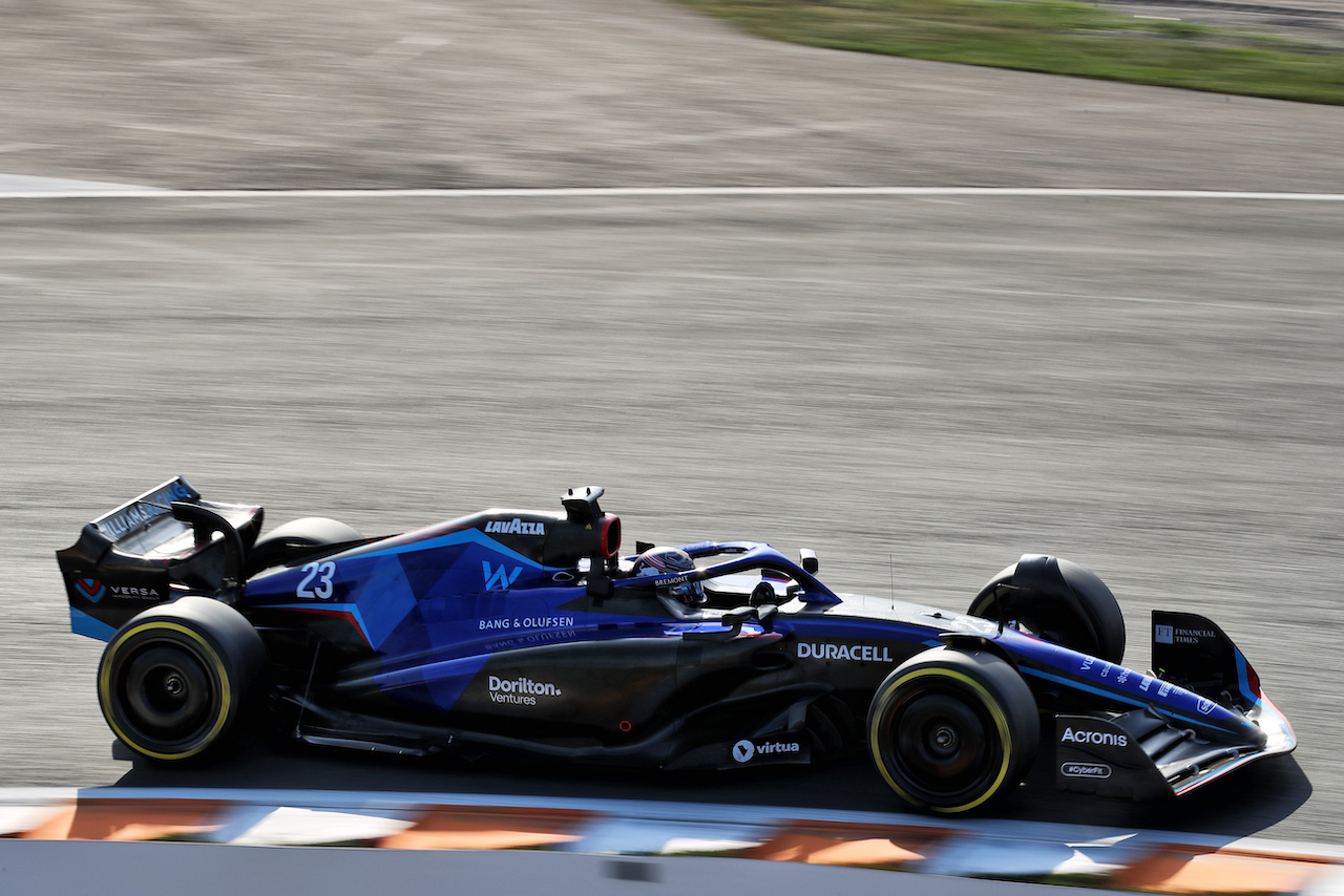 GP OLANDA, Alexander Albon (THA) Williams Racing FW44.
02.09.2022. Formula 1 World Championship, Rd 14, Dutch Grand Prix, Zandvoort, Netherlands, Practice Day.
 - www.xpbimages.com, EMail: requests@xpbimages.com © Copyright: Coates / XPB Images