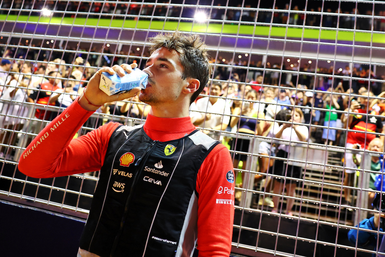 GP SINGAPORE, Charles Leclerc (MON) Ferrari on the grid.
02.10.2022. Formula 1 World Championship, Rd 17, Singapore Grand Prix, Marina Bay Street Circuit, Singapore, Gara Day.
- www.xpbimages.com, EMail: requests@xpbimages.com © Copyright: Batchelor / XPB Images