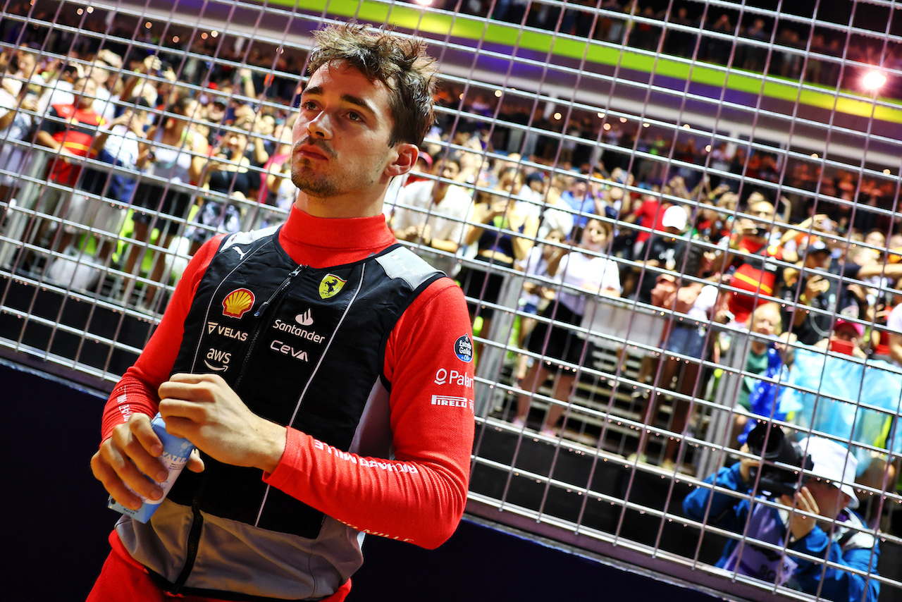 GP SINGAPORE, Charles Leclerc (MON) Ferrari on the grid.
02.10.2022. Formula 1 World Championship, Rd 17, Singapore Grand Prix, Marina Bay Street Circuit, Singapore, Gara Day.
- www.xpbimages.com, EMail: requests@xpbimages.com © Copyright: Batchelor / XPB Images