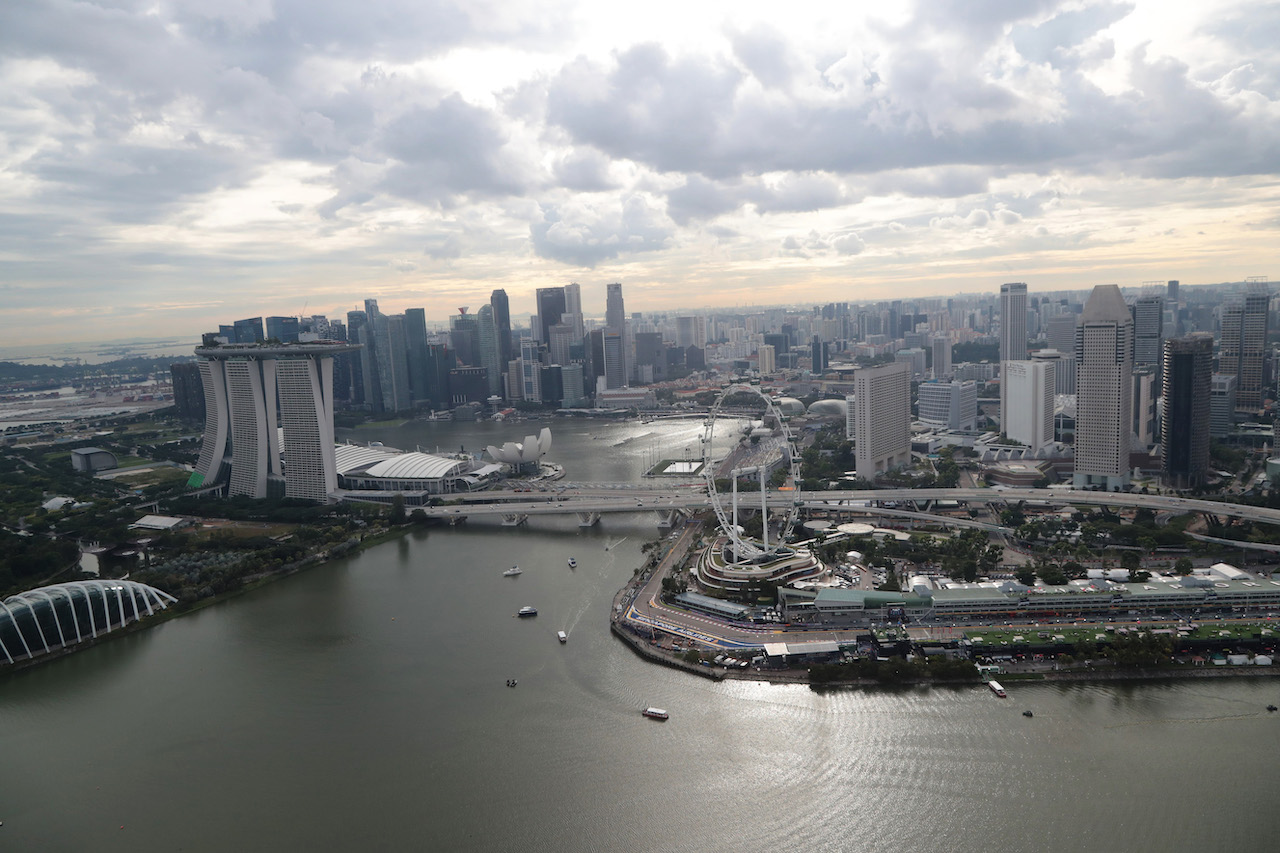 GP SINGAPORE, Singapore from the Air.
02.10.2022. Formula 1 World Championship, Rd 17, Singapore Grand Prix, Marina Bay Street Circuit, Singapore, Gara Day.
- www.xpbimages.com, EMail: requests@xpbimages.com ¬© Copyright: Batchelor / XPB Images