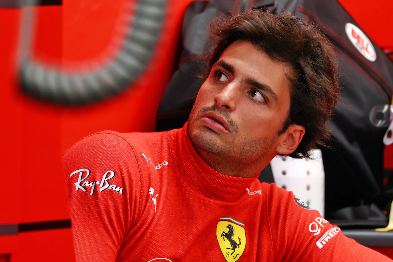 GP SINGAPORE, Carlos Sainz Jr (ESP) Ferrari.
02.10.2022. Formula 1 World Championship, Rd 17, Singapore Grand Prix, Marina Bay Street Circuit, Singapore, Gara Day.
 - www.xpbimages.com, EMail: requests@xpbimages.com © Copyright: Coates / XPB Images