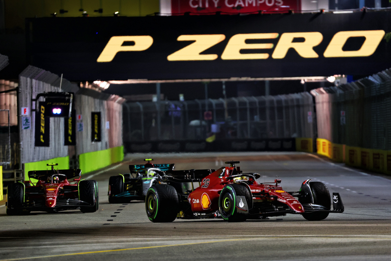 GP SINGAPORE, Charles Leclerc (MON) Ferrari F1-75.
02.10.2022. Formula 1 World Championship, Rd 17, Singapore Grand Prix, Marina Bay Street Circuit, Singapore, Gara Day.
 - www.xpbimages.com, EMail: requests@xpbimages.com © Copyright: Coates / XPB Images