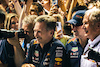 GP SINGAPORE, Christian Horner (GBR) Red Bull Racing Team Principal; Adrian Newey (GBR) Red Bull Racing Chief Technical Officer e Dr Helmut Marko (AUT) Red Bull Motorsport Consultant in parc ferme.
02.10.2022. Formula 1 World Championship, Rd 17, Singapore Grand Prix, Marina Bay Street Circuit, Singapore, Gara Day.
- www.xpbimages.com, EMail: requests@xpbimages.com © Copyright: Bearne / XPB Images